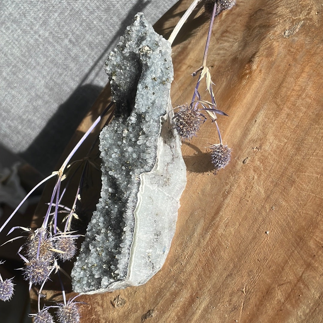 Pyrit auf Quartz